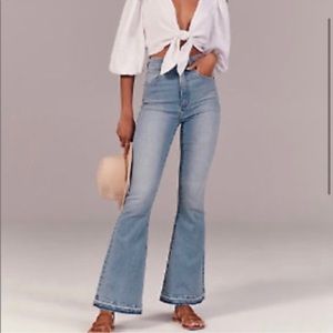Abercrombie The Flare Ultra High Rise Jeans 8/29 NWOT